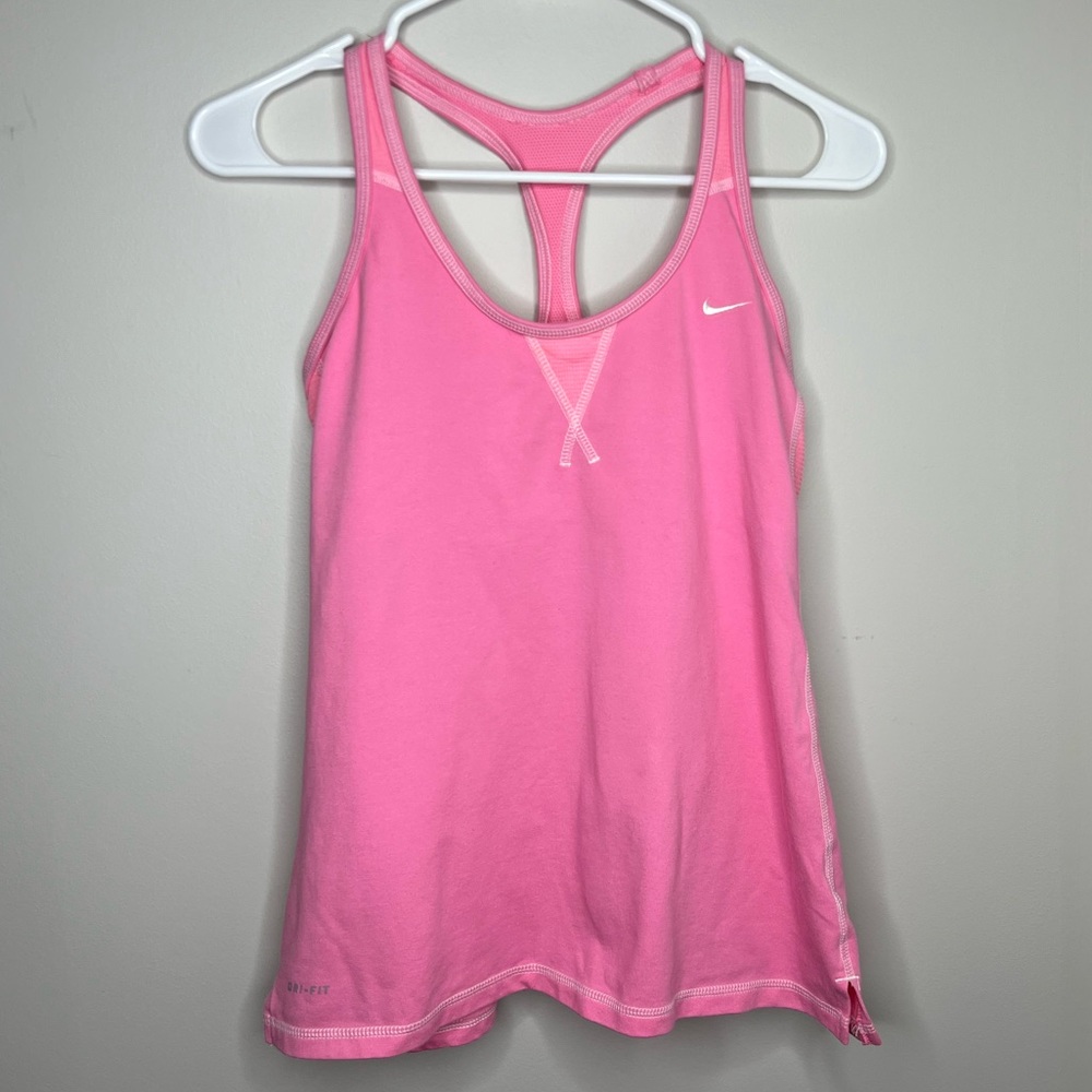 Like new* NIKE DRI-FIT sports athletic tank top. Shelf bra inside. Medium.